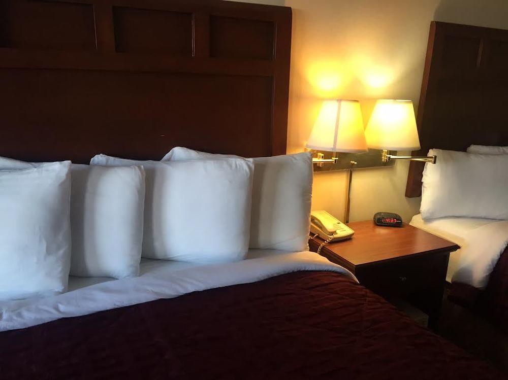 Docker'S Inn Branson Buitenkant foto